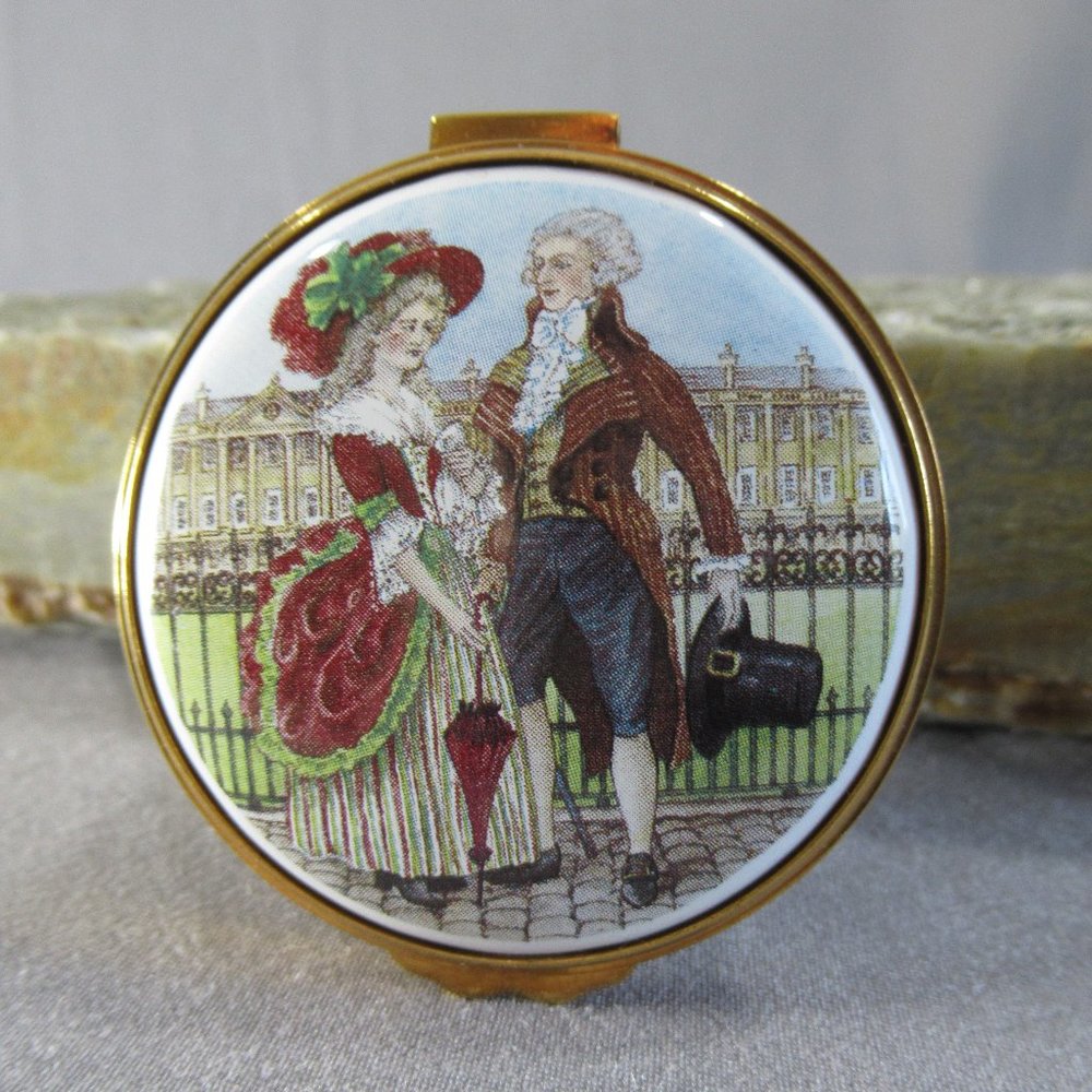 Georgian Kingsley Enamel Box, 18th Century Fashion